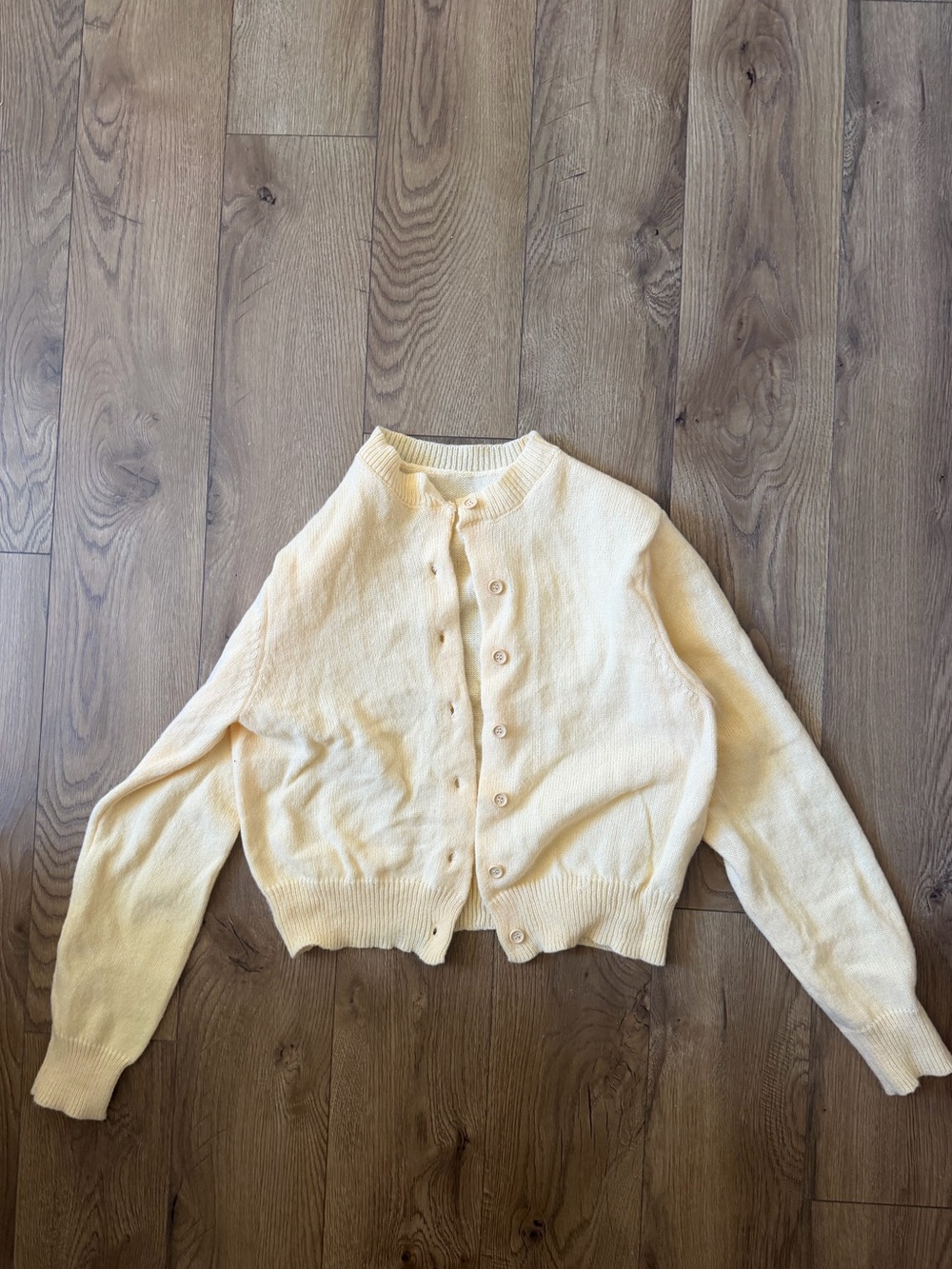 Source Unknown Pale Yellow Button-Front Women’s Cardigan